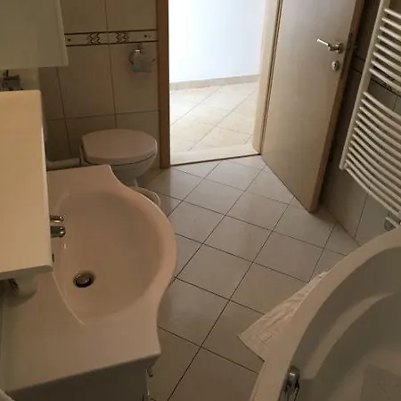 Spacious And Luxury Apartment